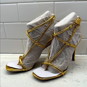 NEW w/ Tags and Box GUESS Gold Strappy Women's Heels Size 9 1/2